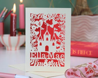 Cartão de aniversário personalizado com castelo de princesa em recorte de papel