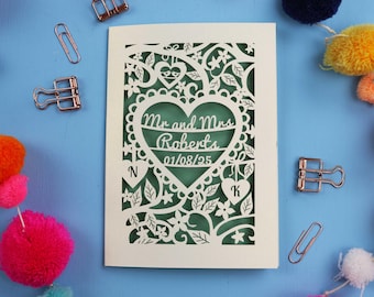 Carte de mariage personnalisée en papier découpé – carte souvenir Mr & Mrs découpée au laser