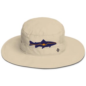 Sombrero de pesca con mosca Columbia Booney con bordado Sunset Trout para pescadores con protección UPF 50 y ala ancha.