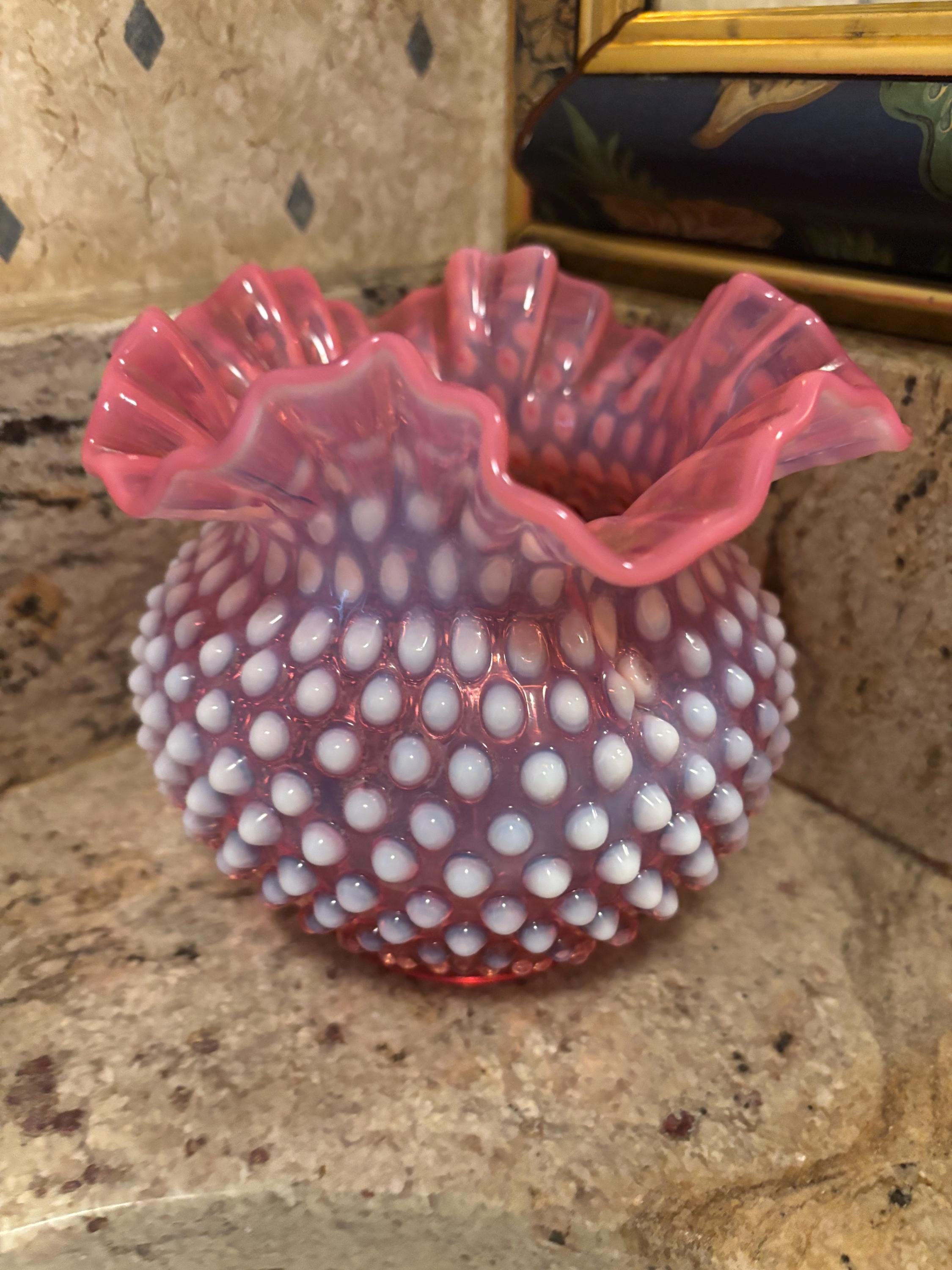 ヴィンテージ フェントン クランベリー オパールセント ホブネイル花瓶