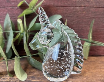 Vintage Controlled Bubbles (Bullicante) Unicorn Paper Weight. Deliberate bubbles in the Paper weight.  4.5" tall and 3" wide.