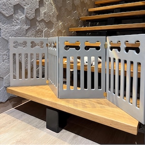 Puerta portátil de madera para mascotas, barrera para perros sin taladros para escaleras, puertas y patios / divisor independiente personalizado para cachorros