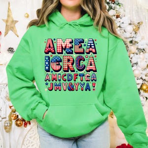 Sudadera con letras coloridas de EE. UU. / Sudadera con capucha patriótica para el 4 de julio / Diseño del alfabeto de la bandera de Estados Unidos / Suéter unisex con gráficos llamativos