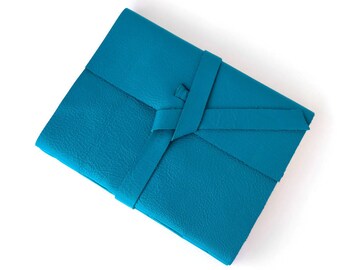 Custom Leather Notebook, Leather Bound Blank Books, Personalized Sketchbook, Leather Sketch book, Embossed Journal, 6x8 Unlined Teal Leather