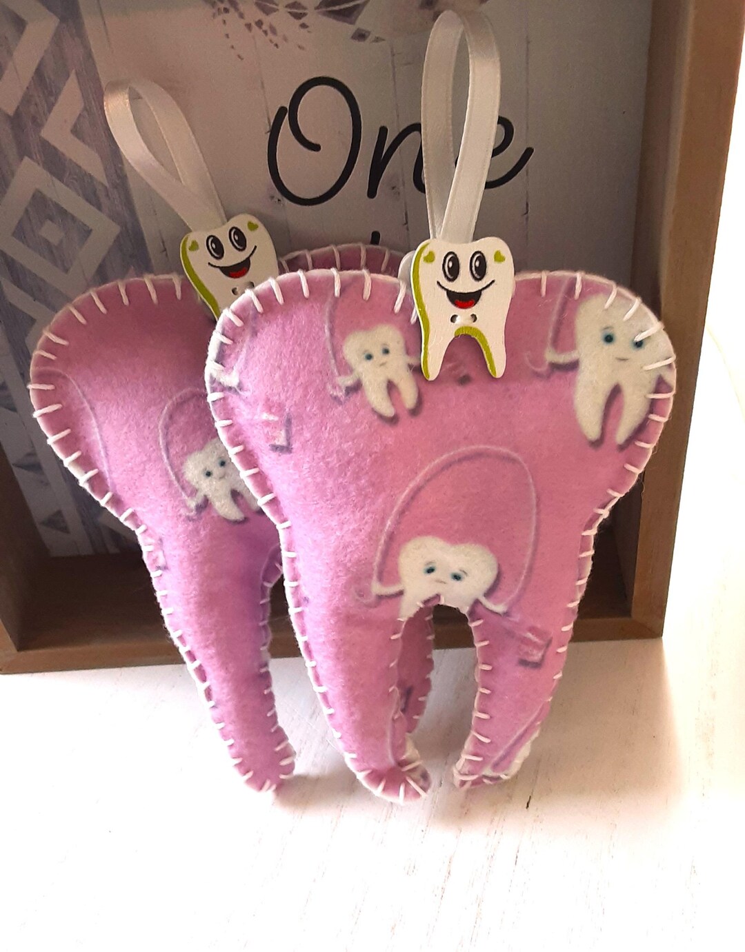 1 Hand-stitched Tooth Shape Felt Ornament, Gift for Dentist, White ...