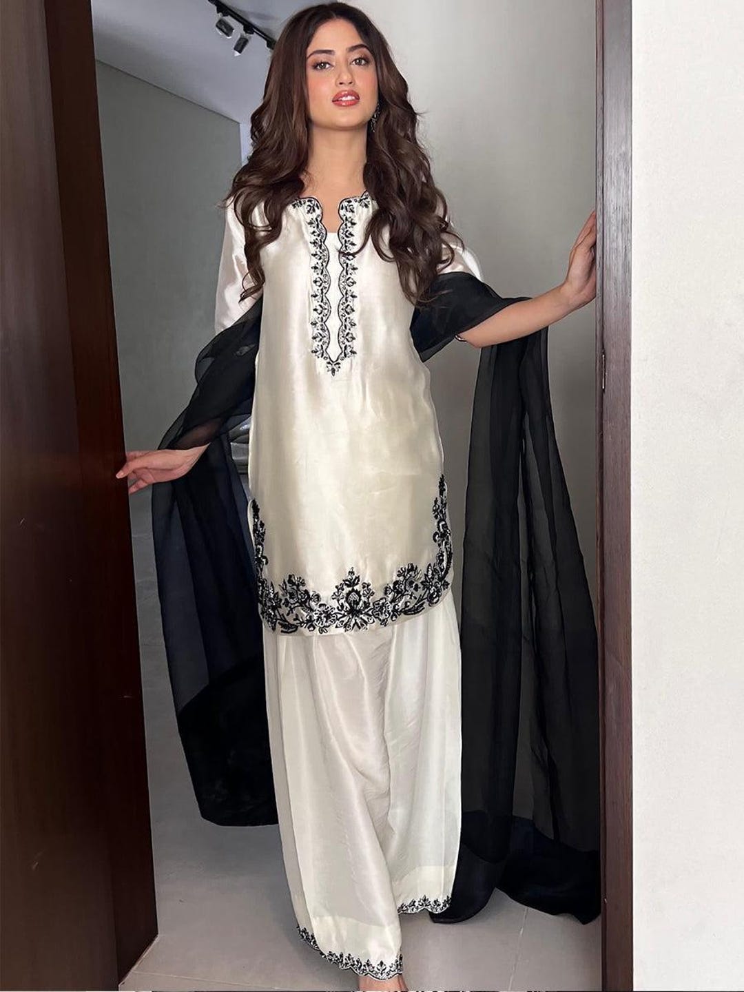 Aaina by Alizeh Unstitched Embroidered Sheesha Silk 3 Piece Suit AF26UASS D-8 ELIF - Festive Collection main image 1