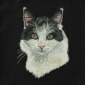 Tuxedo Cat Embroidery Design – Black and White Realistic Cat Face – 5x7 Hoop – Digital Machine Embroidery File