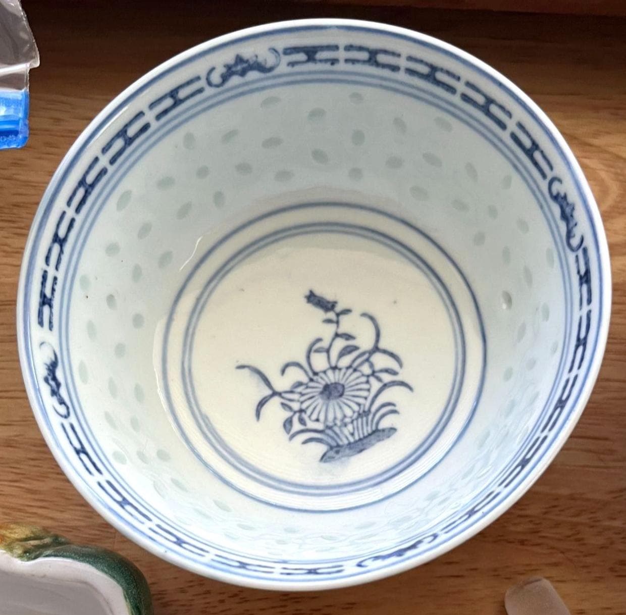 Vintage 1960s Chinese Blue & White Porcelain Rice Pattern Bowl Floral ...