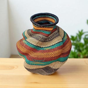 Large Woven Vase Basket – Handmade Rattan Flower Pot, African Storage Decor from Ghana, Boho Living Room Accent, Bolga Wicker Basket