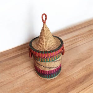 Boho Rattan Laundry Basket with Lid – Extra Large Bolga Hamper for Clothes, Towels, Blankets – Handmade African Storage Bin (S/M/L/XL)