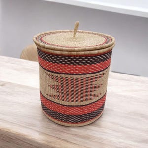 Extra Large African Laundry Basket with Lid – Woven Hamper for Clothes, Towels,Sheets & Blankets–Rattan Storage Basket,Bathroom Organizer