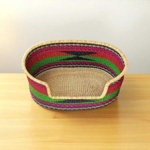 Handmade Woven Dog Bed Basket: Colorful Bolga Pet Bed, Eco-Friendly