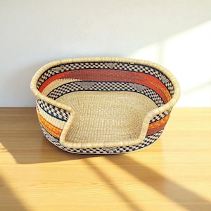 Handwoven African Dog Bed Basket: Checkered Elephant Grass Pet Bed