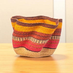 Colorful Handwoven African Bolga Bowl Basket – Natural Straw Storage Basket – Decorative Organizer for Home, Shelf or Tabletop