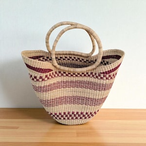 Natural Bolga Market Basket – Red Pattern Handwoven African Tote, Eco-Friendly Straw Bag, Vegan Shopping Basket, Farmers Market Tote