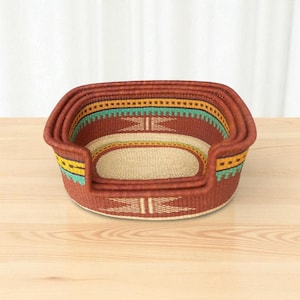 Handwoven Bolga Dog Bed Basket: Eco-Friendly African Pet Furniture
