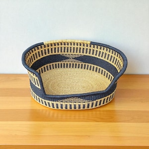 Handwoven African Dog Bed Basket: Black & Natural Elephant Grass