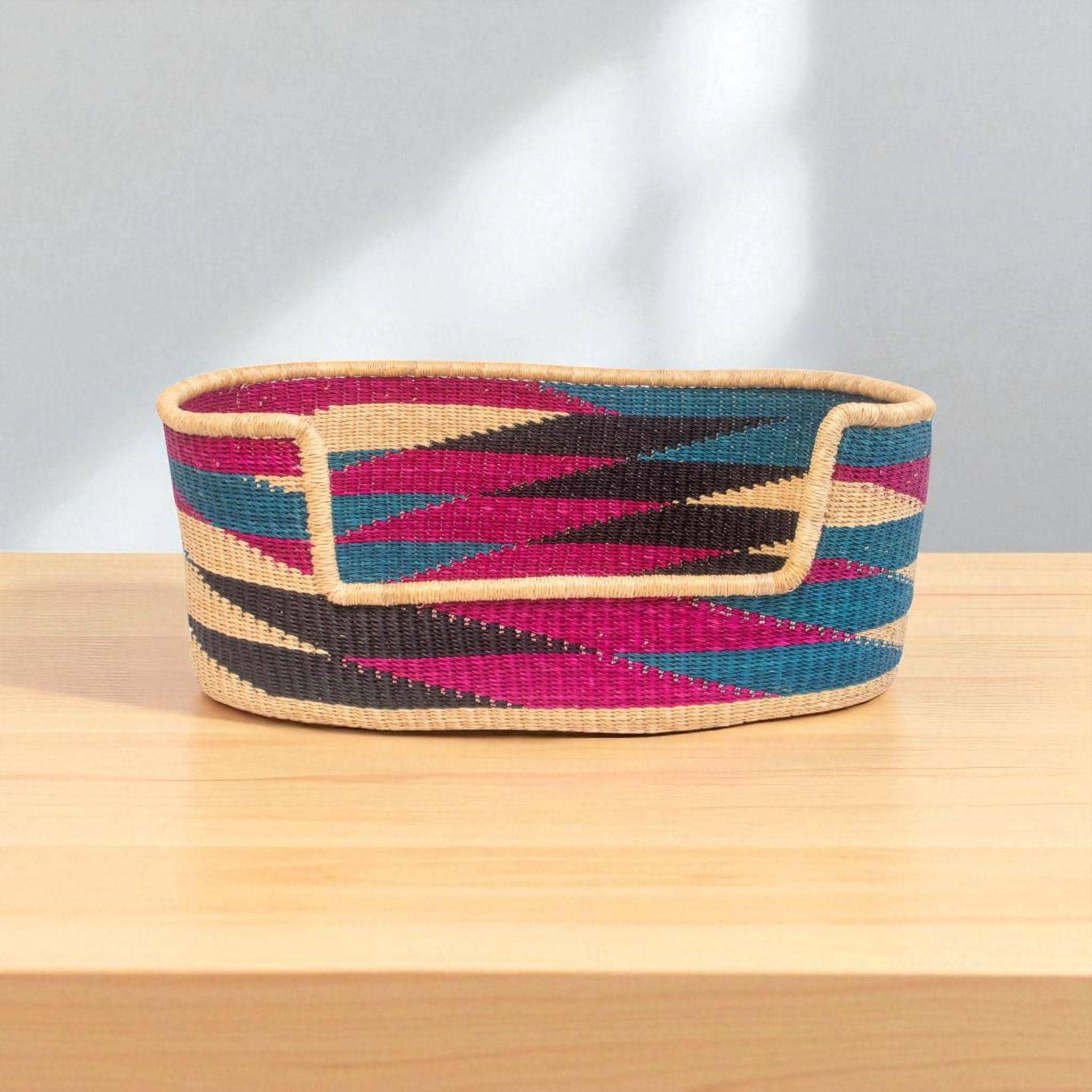 手作りのボルガ犬用ベッドバスケット：環境に優しい編み込みペット家具