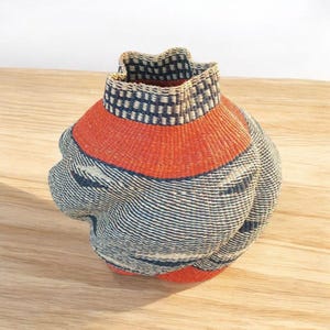 African Handmade Wicker Basket – Elephant Grass Flower Pot & Storage Basket  – Natural Straw Organizer for Boho Home Décor