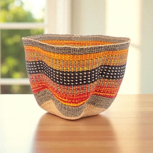 Handwoven African Bowl Basket – Bolga Decorative Basket | Fruit, Bread or Storage Basket | Fair Trade Ghana Basket | Natural Woven  Decor