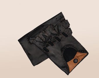Guantes de conducir sin dedos de cuero cosidos a mano: estilo motero vintage en negro y camel