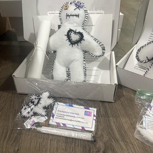 White Poppet