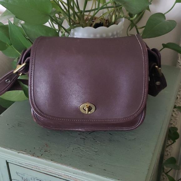 バッグ Vintage Coach Legacy Trail Small Flap COACH® | Vintage Legacy Small Flap Bag
