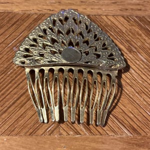 Vintage Art Deco Hair Comb | Goldtone Filigree Accessory | 1920s Style Decorative Comb | Antique Style Bridal or Collector Piece