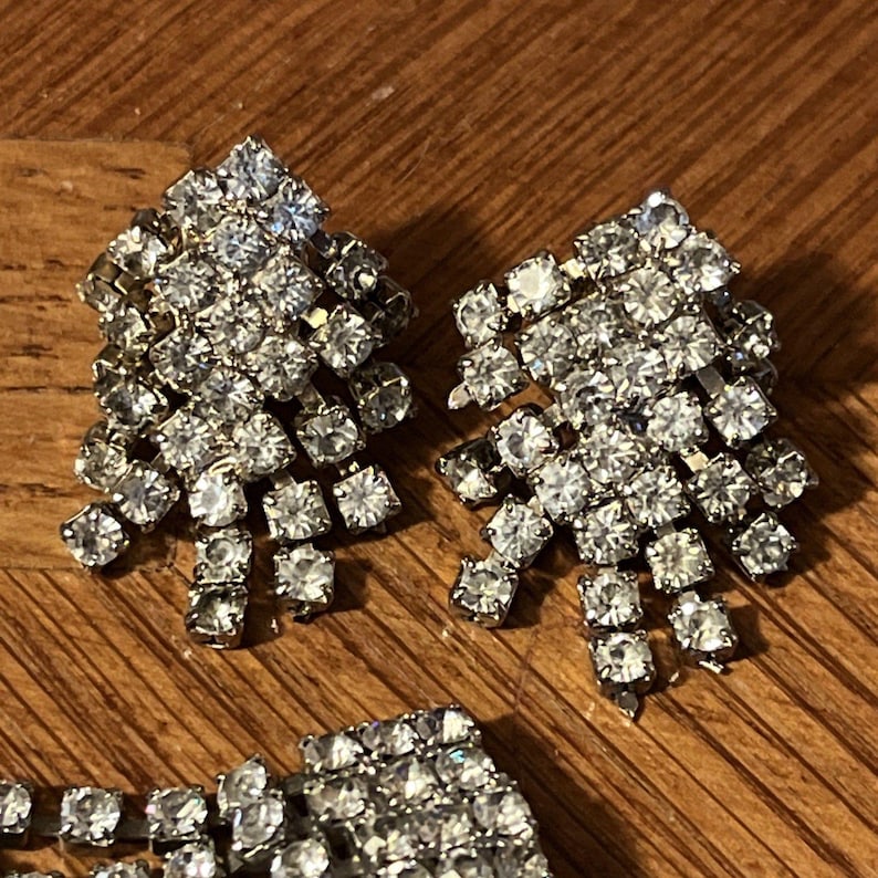 Art Deco Rhinestone Shoe Clips: Vintage 1930s Style, Silvertone - 2 Pairs image 2