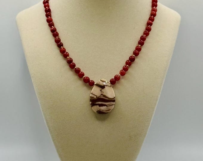 Chalcedony (quartz) Necklace with gemstone drop pendant - 16 inches long