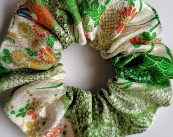 Coletero voluminoso de 13 cm (5,1 pulgadas) – Tela de seda kimono azul claro con pájaros, flores y abanicos, lazo para el cabello japonés, regalo hecho a mano