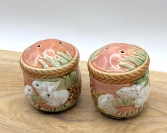 Vintage 1994 Henriksen Imports Majolica Bunny Salt and Pepper Shakers, White Rabbit Family Pink Ceramic Easter Table Cottagecore Decor