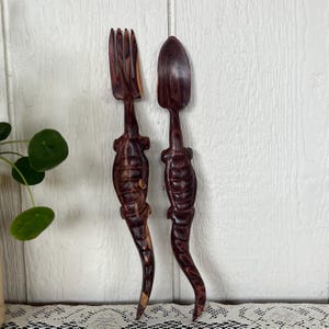 Handcarved Wooden Serving Utensils Alligator Handles Salad Utensils, Brazilian Rosewood Spoon and Fork Servers, Set of 2