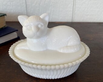 Westmorland Milk Glass Cat on a Nest - Etsy