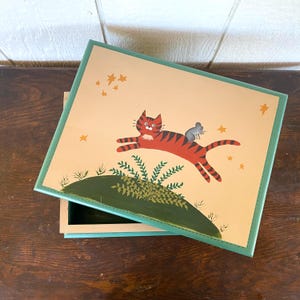 Hand Painted Wooden Checkered Box with Cat |Animal Motif Handmade Box | Cat and Mouse Container with Lid