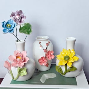 3D Flower Ceramic Bud Vase,Mini Bud Vase Gift,Minimalist Home Decor,Teacher Appreciation Gift,Wedding Favor Gift,Desk Table Decor,Mini Vase