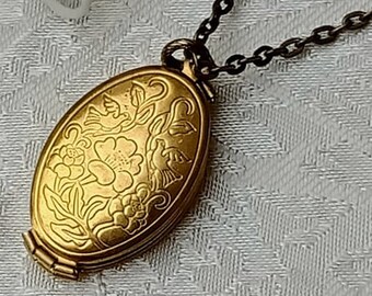 Brass  Folding Locket Necklace, Locket Necklace , Flower detail Locket, Four Photo Locket Necklace, Mothers Day Gift, Birthday Gift