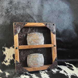 Belt buckle display