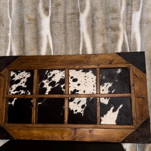 Belt buckle display case