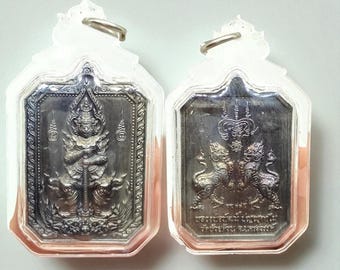 タオ・ウェスワンのお守り：裕福な王、タイ仏教のペンダント - Etsy 日本