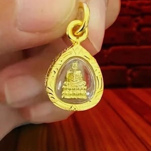 Phra Luang Pu Thuat Amulet Thai Buddha Pendant talisman for Protection & Good Luck Buddhist Jewelry Gold Micron safety Lucky charm Gift