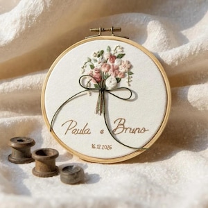 Personalized Flower Bouquet Hand Embroidered Linen Ring Holder, Embroidery Wedding Hoop, Wedding Ring Holder, Wedding Ring Bearer Pillow