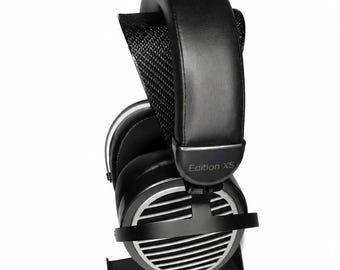 Sony MDR-E484 Headphones With Original Case, Made in Japan Walkman