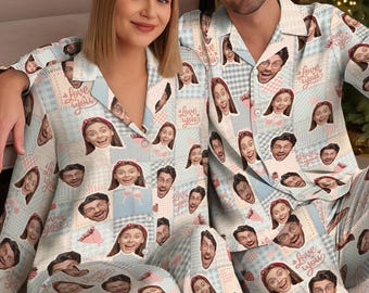 Aangepaste pyjama voor koppels met afbeelding, grappige bijpassende pyjama voor koppels, leuke gepersonaliseerde nachtkledingset, valentijnscadeau voor hem en haar