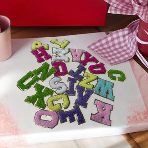 Parches de letras de chenilla para planchar, parches de letras de chenilla adhesivos, parches de letras de chenilla para planchar, parches de letras de chenilla autoadhesivos
