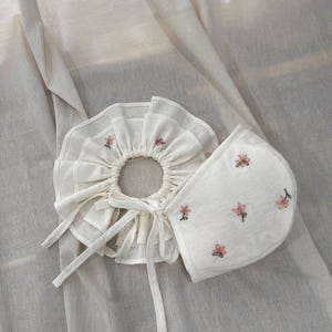 Blush Blossom Embroidered Baby Bonnet & Ruffle Collar Set – Vintage-Inspired Heirloom Look for Baby Girls