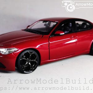 AeroModelBuild Alfa Romeo Giulia (Racing Red) Clover Wheel Limited Edition Built & Painted 1/24 Model Kit