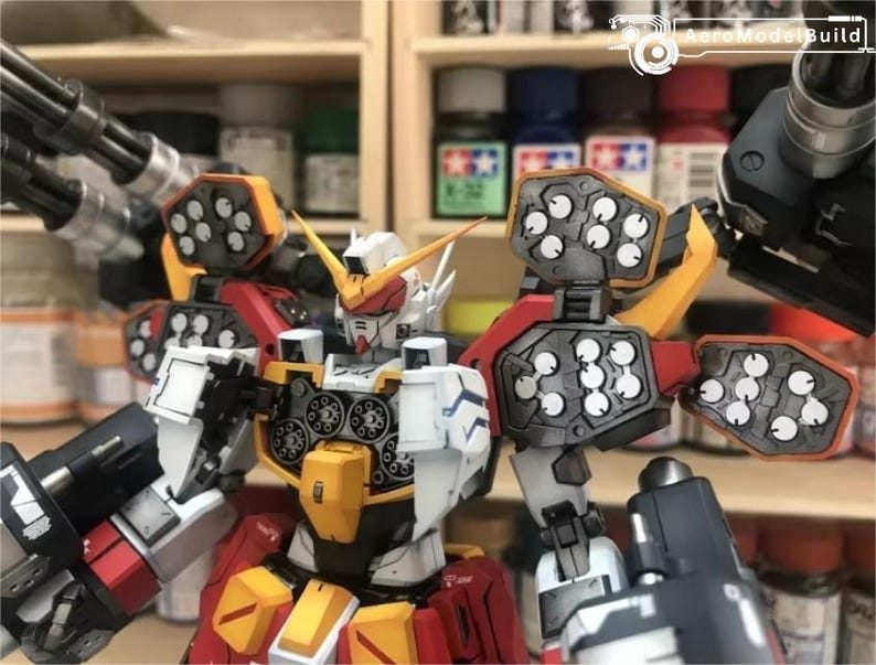 K&ouml;nnte beinhalten: Rustikales Holzschild mit dem Text "Welcome to our home" in wei&szlig;en Buchstaben. Das Schild hat eine Used-Optik und ein schlichtes, einladendes Design, ideal f&uuml;r eine Veranda oder einen Eingangsbereich.