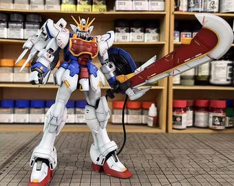 塗装済みプレミアムバンダイ MG 1/100 「ガンダムヘビーアームズ