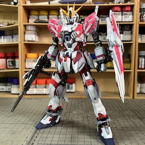 AeroModelBuild Narrative Gundam (Shaping) Built & Painted MG 1/100 Model Kit